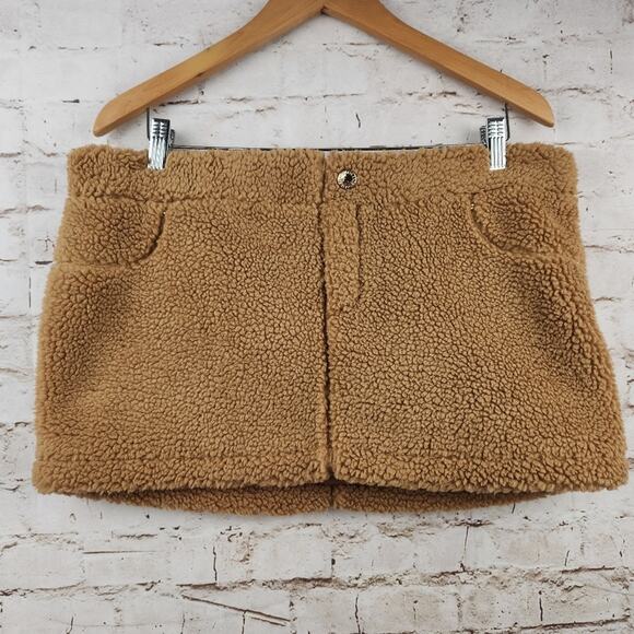 Retrofete Amelio Teddy Mini Skirt Brown Size Large NWT - Picture 3 of 11